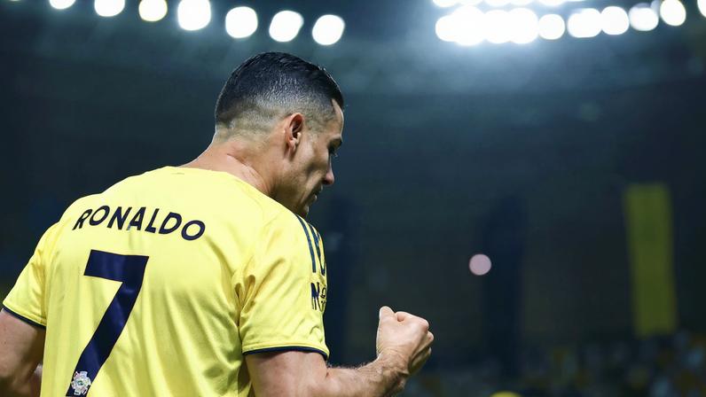 Ronaldo atinge 967 gols; Al-Nassr vence lanterna do Campeonato Saudita