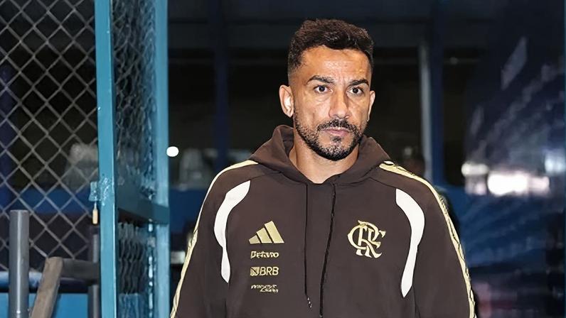 Danilo chama derrota do Flamengo de vergonha e cobra o elenco