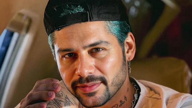 Zé Felipe muda radicalmente o visual e faz promessa de dois anos sem...