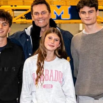 Tom Brady posa com os filhos e internautas comparam com o mais velho