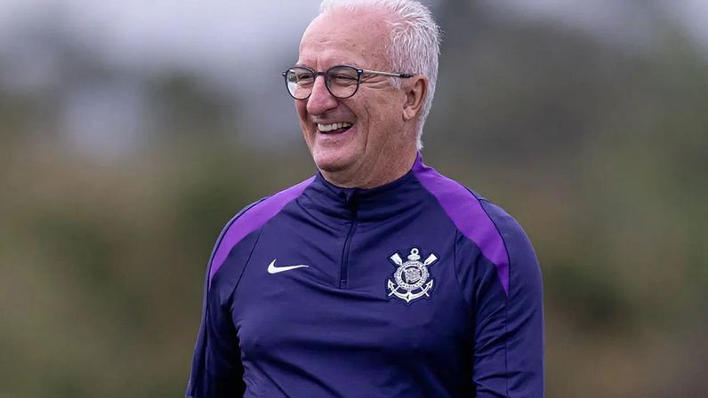 Dorival revela bastidores da demissão do Corinthians em mensagem à torcida