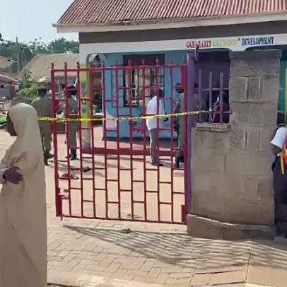 Quatro crianças morrem esfaqueadas em creche na Uganda