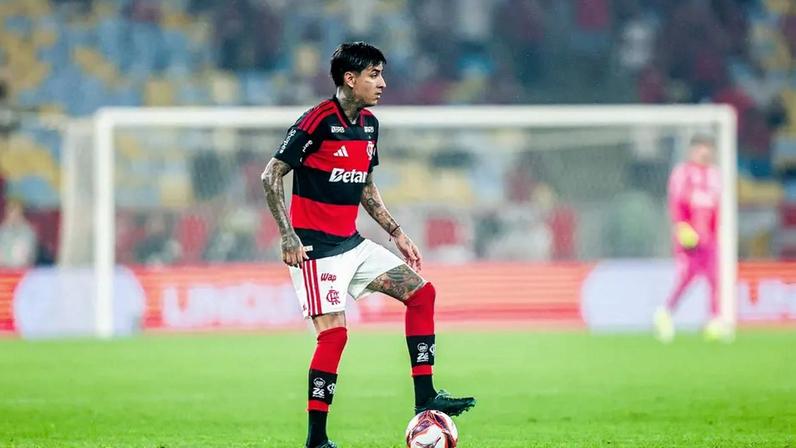 Flamengo pune Pulgar por expulsão contra Bragantino