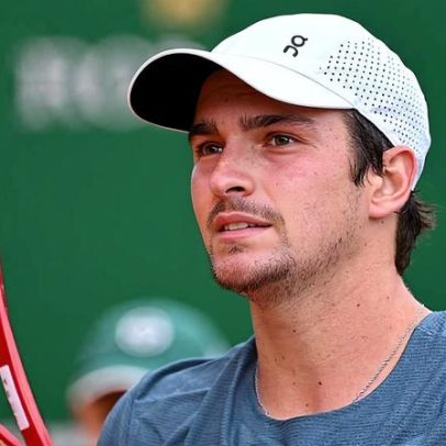 Fonseca busca oitavas às 7h30, Zverev e Medvedev estreiam