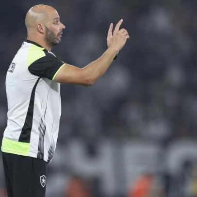 Botafogo avança e encaminha acordo para Franclim Carvalho como técnico