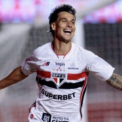 São Paulo goleia Cruzeiro com Ferreirinha hat-trick e alivia Roger Machado