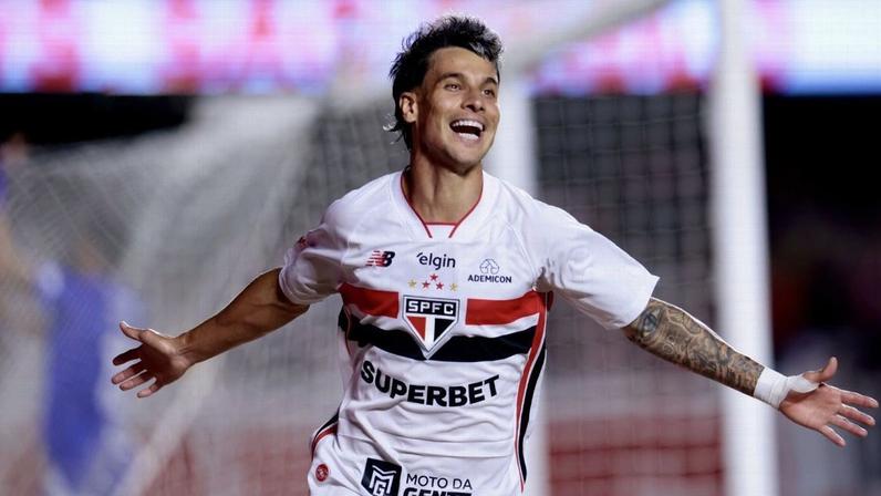 Ferreirinha comemora gol marcado pelo São Paulo contra o Cruzeiro