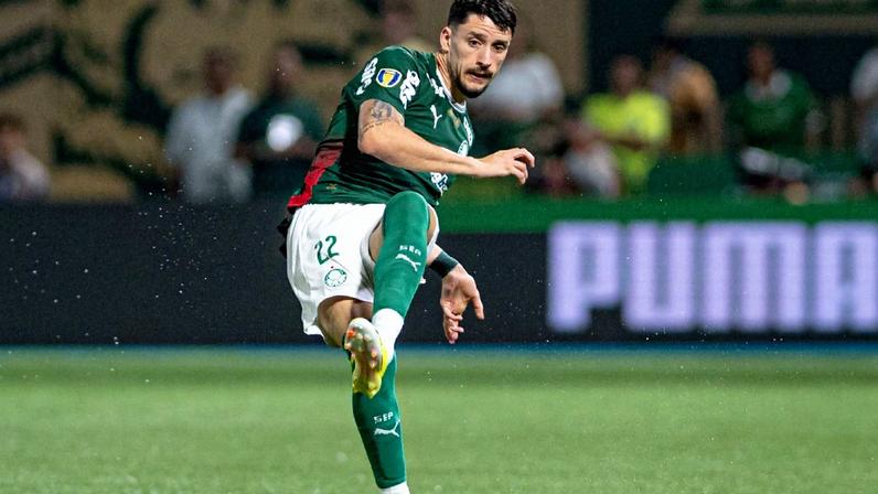 Piquerez é operado no tornozelo e inicia recuperação no Palmeiras