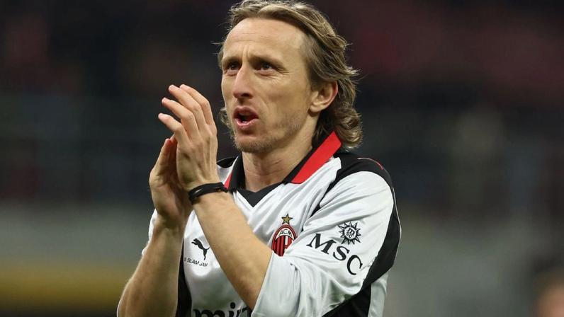 Modric aos 40 supera Neymar antes de lesão e mostra opções no Disney+