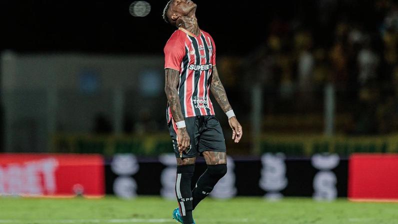 São Paulo notifica Arboleda e dá prazo para justificar abandono