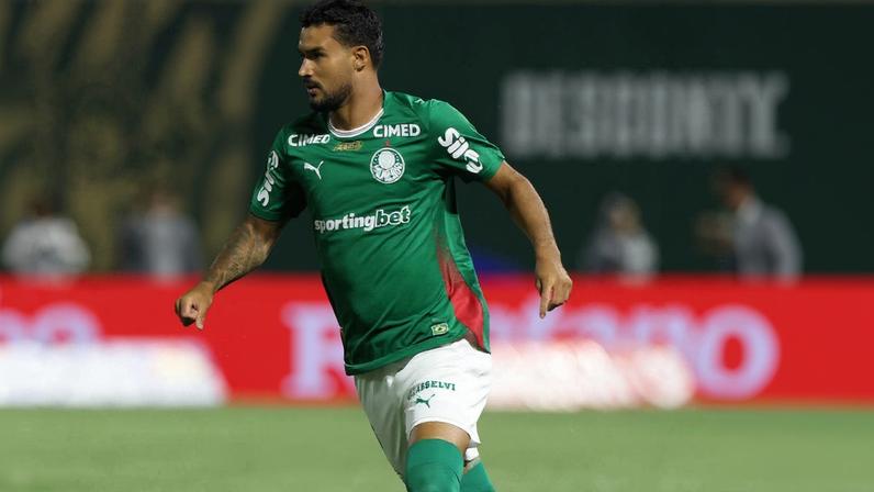 Jefté sofre lesão muscular e acende sinal de alerta no Palmeiras