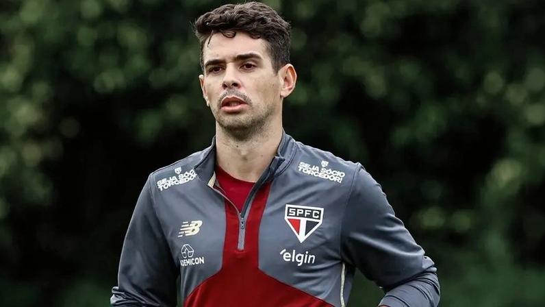 Oscar anunciou a aposentadoria do futebol (Foto: São Paulo / Divulgação)