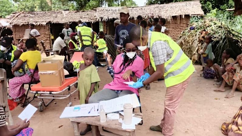 Enfermeira ruandesa encontra seu chamado entre comunidades florestais na RCA