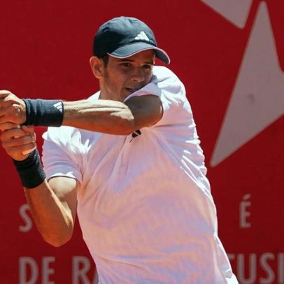 Jodar avança à primeira semifinal de ATP após desistência do adversário