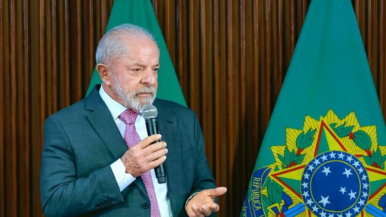 Empate com Flávio muda estratégia de Lula e reforça pacote de bondades do PT