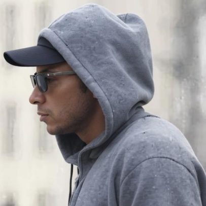 Mbappé passeia de patinete por ruas de Nova York