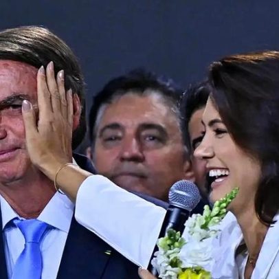 Bolsonaro passa seis dias sem soluços e faz fisioterapia, diz Michelle