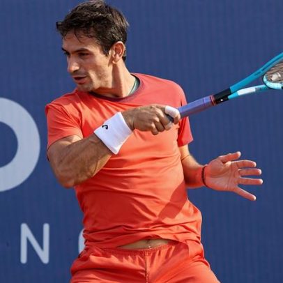 Navone salva dois match-points e decide duelo em Bucareste contra Mérida