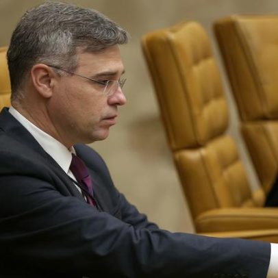 Senadores conservadores pedem Mendonça relator no Master, em vez de Nunes Marques