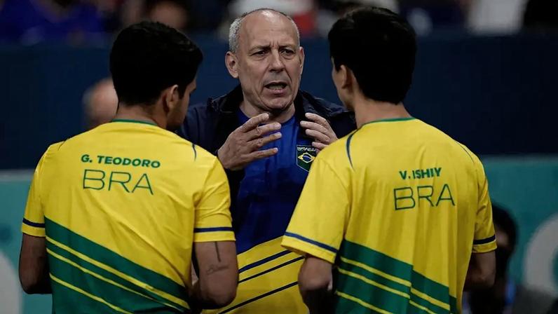 Paco Arado foi o técnico da seleção brasileira nos Jogos de Paris 2024 (Foto: Alexandre Loureiro/COB)