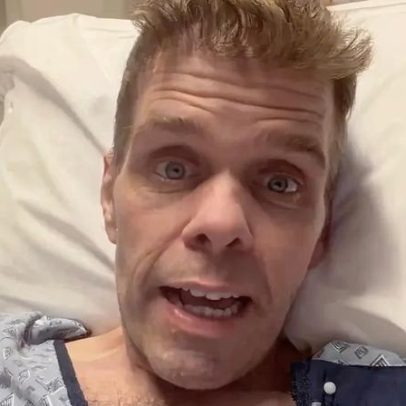 Perez Hilton necessita de cirurgia de emergência após 21 dias de internação