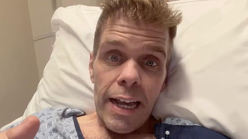 Perez Hilton necessita de cirurgia de emergência após 21 dias de internação