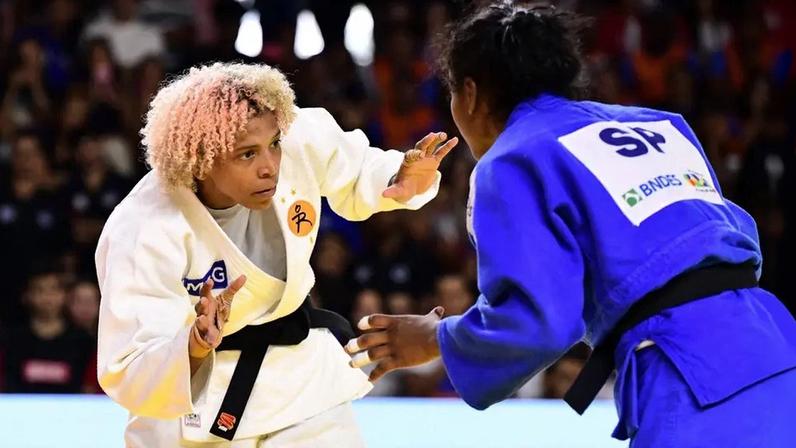 Rafaela Silva mira revanche no Mundial e busca afirmação na nova categoria