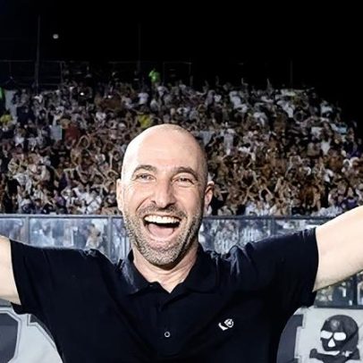 Interino do Botafogo faz depoimento emocionante após vitória sobre o Vasco