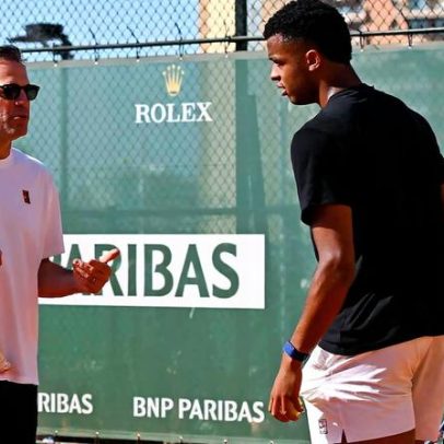 Perricard critica saída de Roig e anuncia parceria com Rusedski