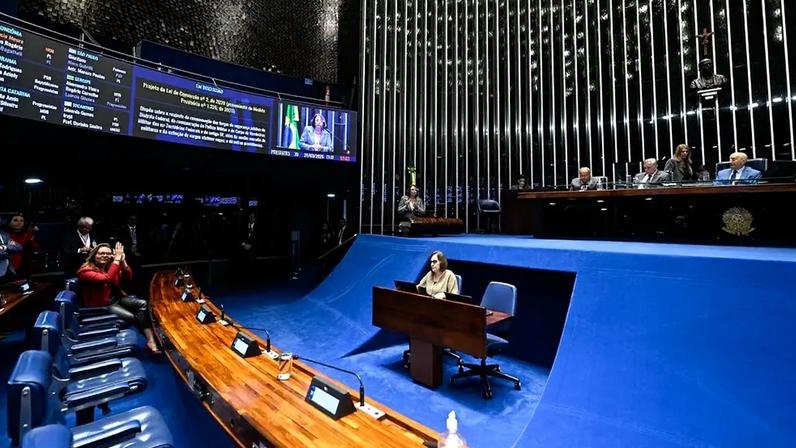 Senado aprova reajuste de até 28,4% para polícia e bombeiros do DF