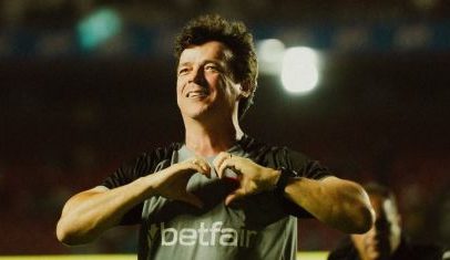 Fernando Diniz avança e pode ser o novo treinador do Corinthians