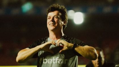 Fernando Diniz teve passagem recente pelo Vasco