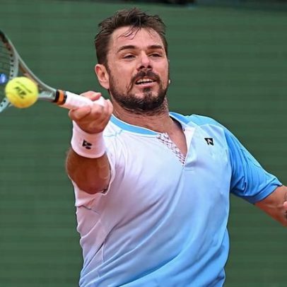 Wawrinka é eliminado na estreia diante de Baez