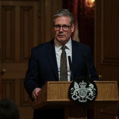 Aumenta pressão sobre o premiê britânico para renunciar