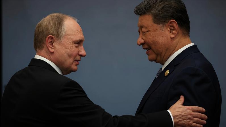 Putin visita a China para reafirmar laços após viagem de Trump