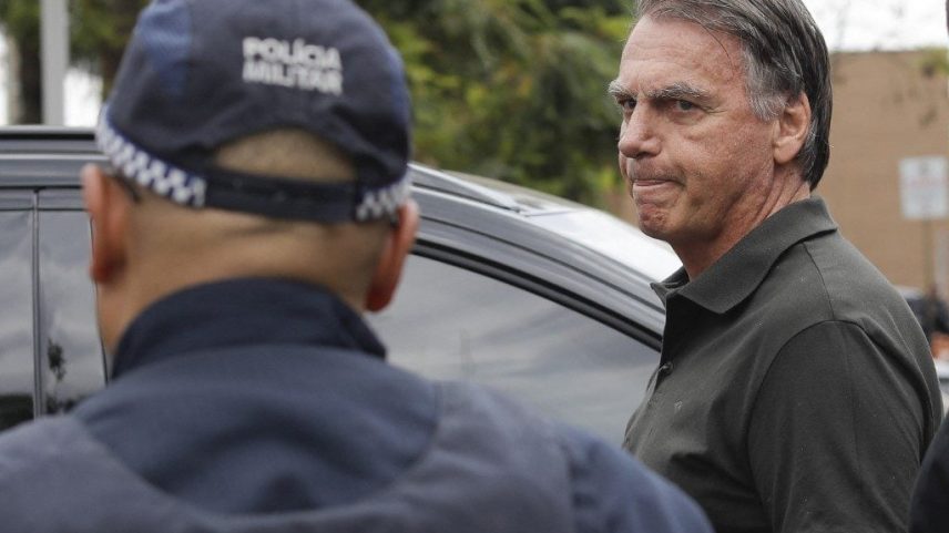 Bolsonaro apresenta revisão criminal no STF para anular condenação