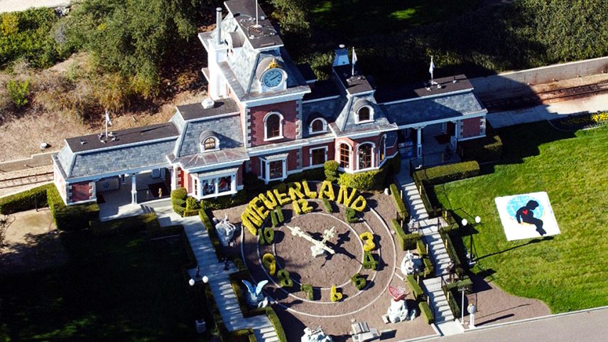 Foto aérea do rancho Neverland de Michael Jackson.