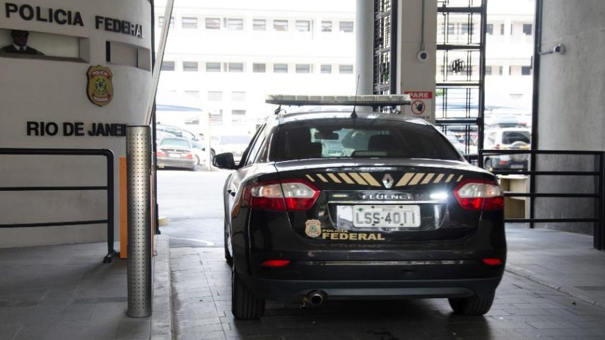 Policiais usaram telefones de pessoas falecidas para falar com fiscal no RJ
