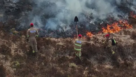 Clima de fogo amplia duração das temporadas de incêndios, dizem cientistas