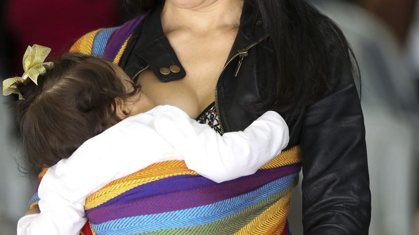 Mães e pais na pós-graduação terão prorrogação de bolsas