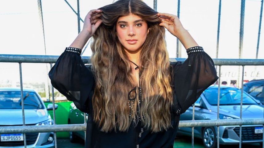Beleza da filha adolescente de Grazi Massafera e Cauã Reymond encanta internautas
