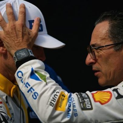 Helio Castroneves vence pela primeira vez como dono de equipe na Indy 500