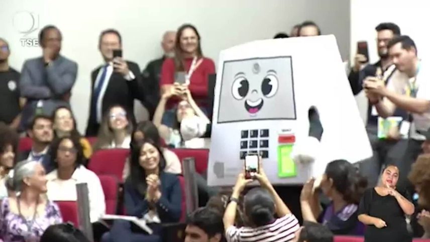 Imagem do mascote Eleitinho