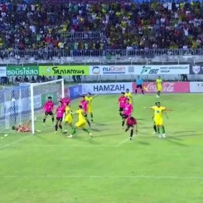 Brasileiro marca nos acréscimos e leva clube à 1ª divisão da Tailândia