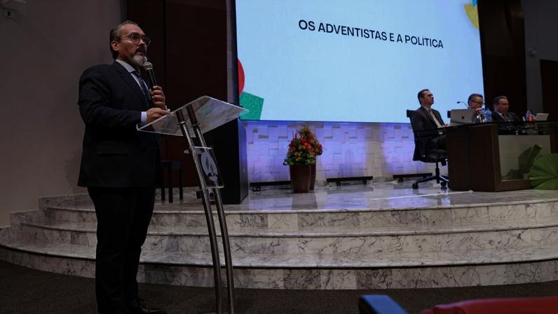 Igreja Adventista atualiza diretrizes sobre participação política