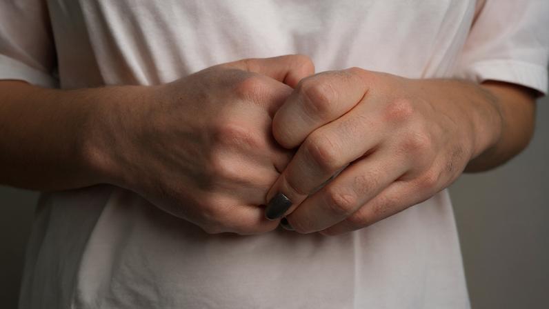 Brasil registra 3,6 mil homicídios de mulheres em 2024; negligência, abuso sexual