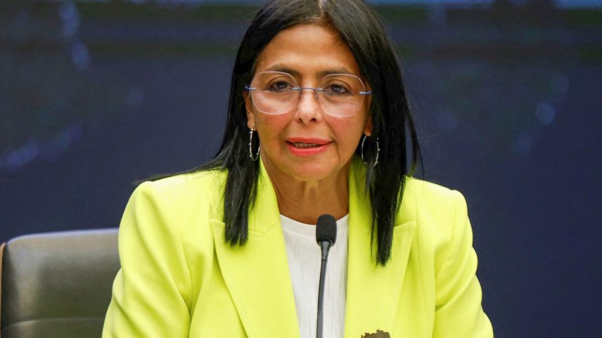 Presidente da Venezuela chega à Holanda para audiência sobre Essequibo