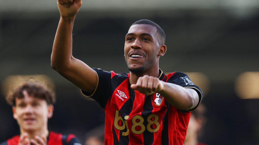 Rayan soma cinco gols em 13 jogos disputados pelo Bournemouth na Premier League — Foto: Reuters
