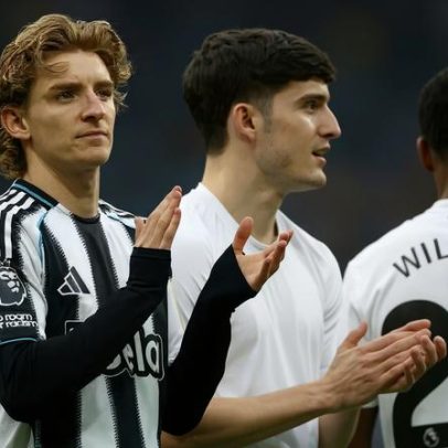Barcelona faz proposta de R$ 467 milhões por atacante Gordon do Newcastle