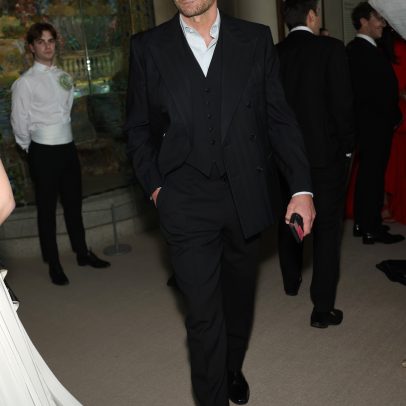 Bradley Cooper faz aparição surpresa na Met Gala 2026 para Gigi Hadid
